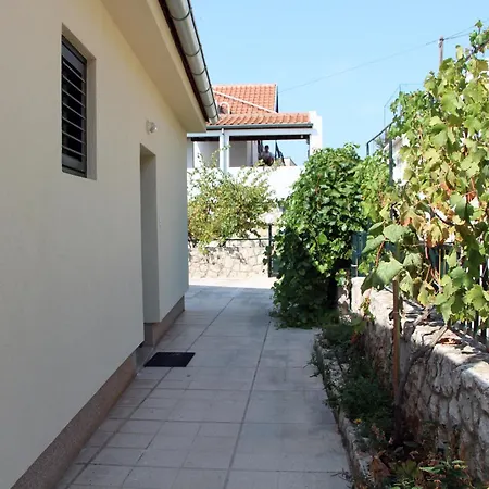 Apartament Mravinac *