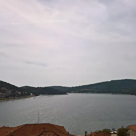 Mravinac Tisno