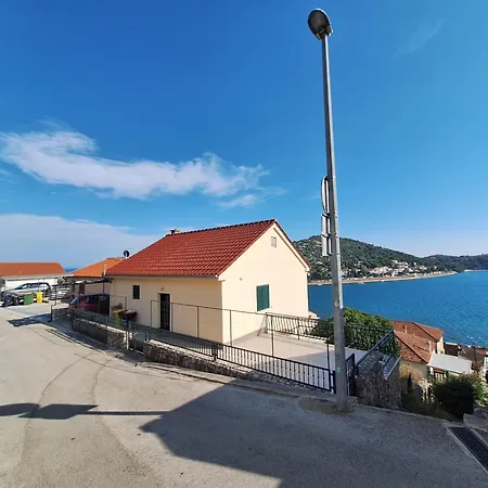 Mravinac Tisno